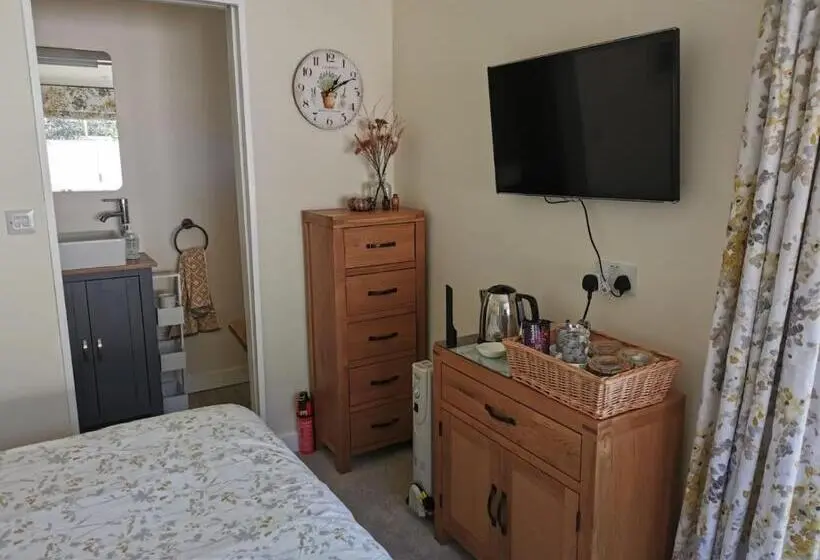 デラックスルーム, The Garden Room