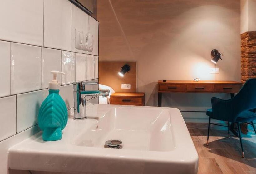 스탠다드 룸, Pensión A Marronda