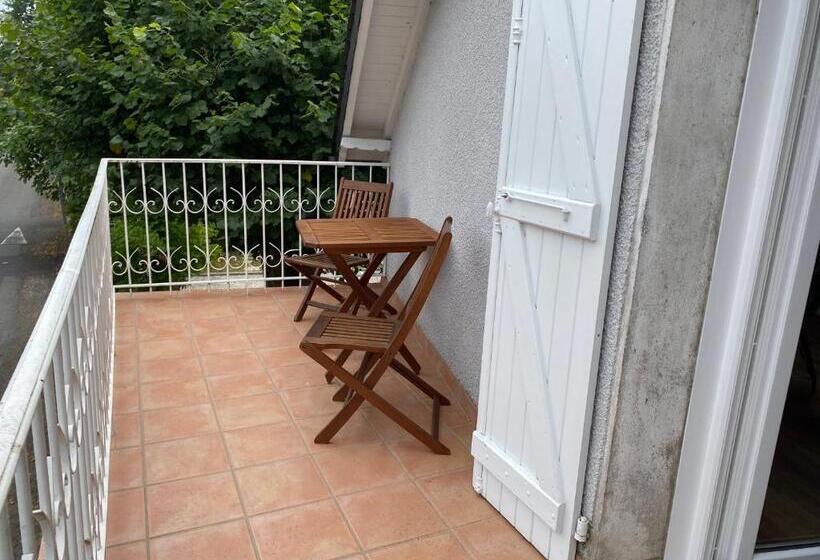 バルコニー付スイート, Aou Saintou