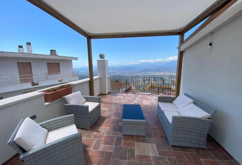 غرفة ديلوكس مزودة بشرفة, Fund E Monte