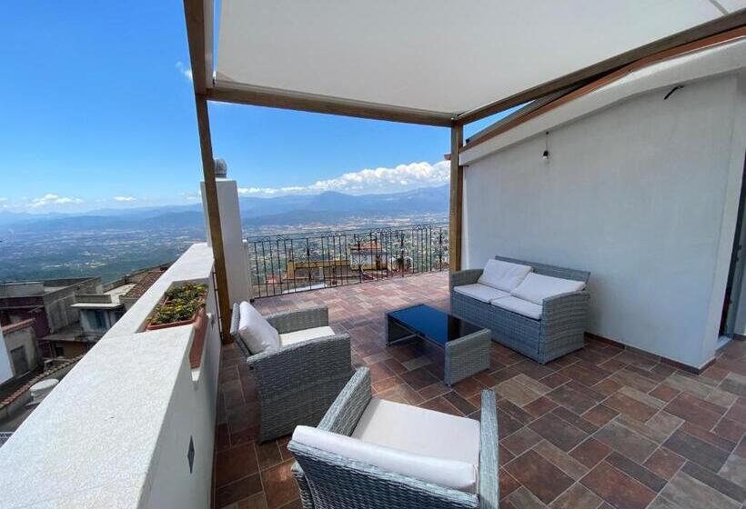 غرفة ديلوكس مزودة بشرفة, Fund E Monte