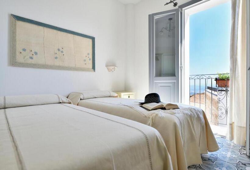 غرفة قياسية مزوَّدة بشُرفة, Fund E Monte