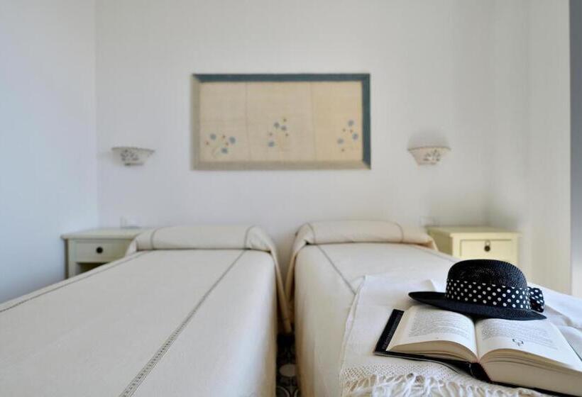 غرفة قياسية مزوَّدة بشُرفة, Fund E Monte