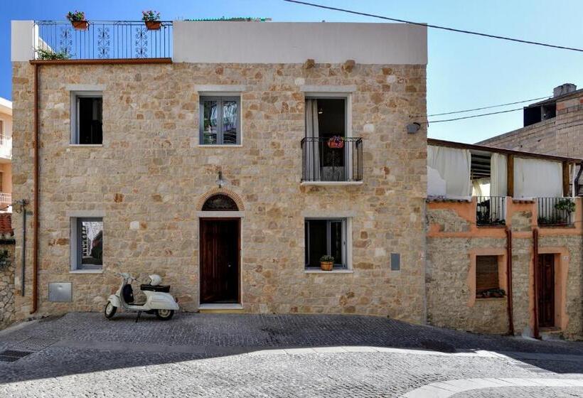 غرفة قياسية مزوَّدة بشُرفة, Fund E Monte