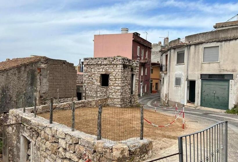 غرفة قياسية مزوَّدة بشُرفة, Fund E Monte