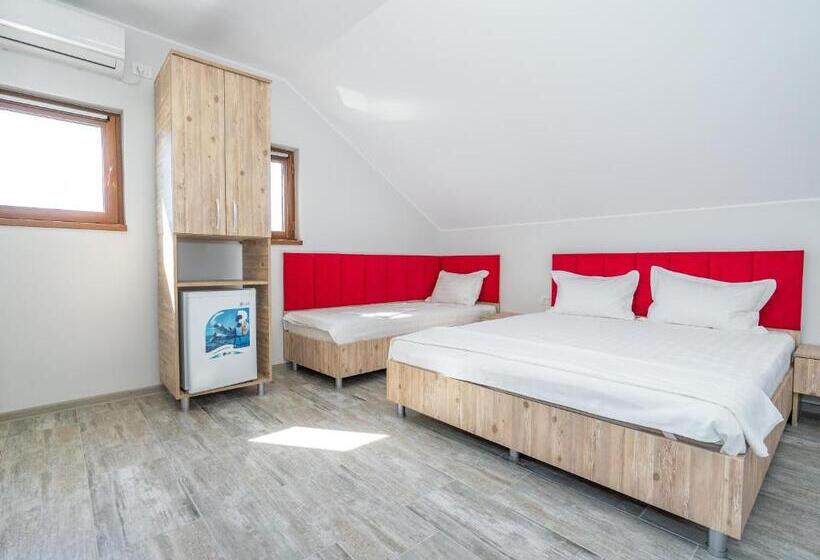 标准三人间, Vila Cataleya