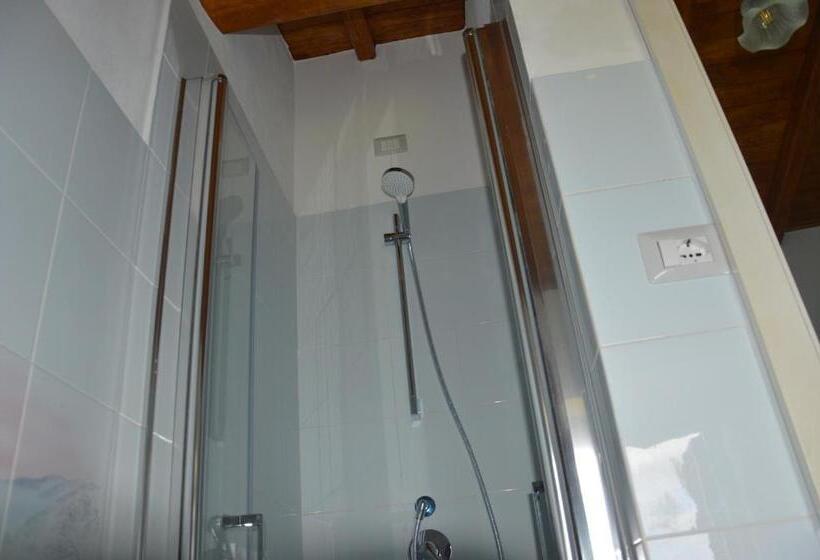 דירת שלושה חדרים, B&b Il Grifo