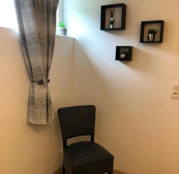 デラックスルーム, Au Refuge Du Spéléo