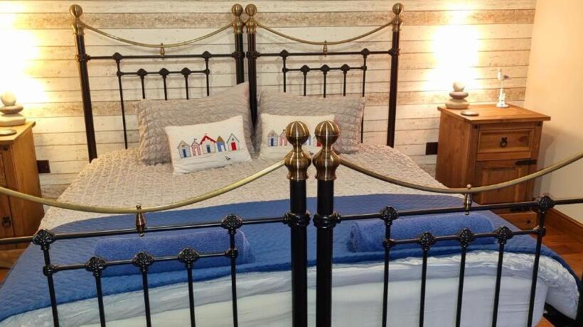 バルコニー付きデラックスルーム, Lyonshall Lodge