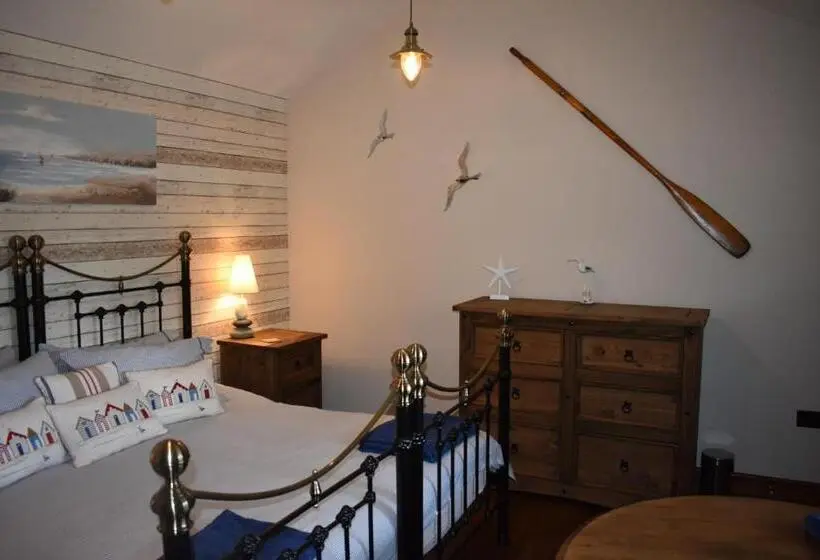 バルコニー付きデラックスルーム, Lyonshall Lodge