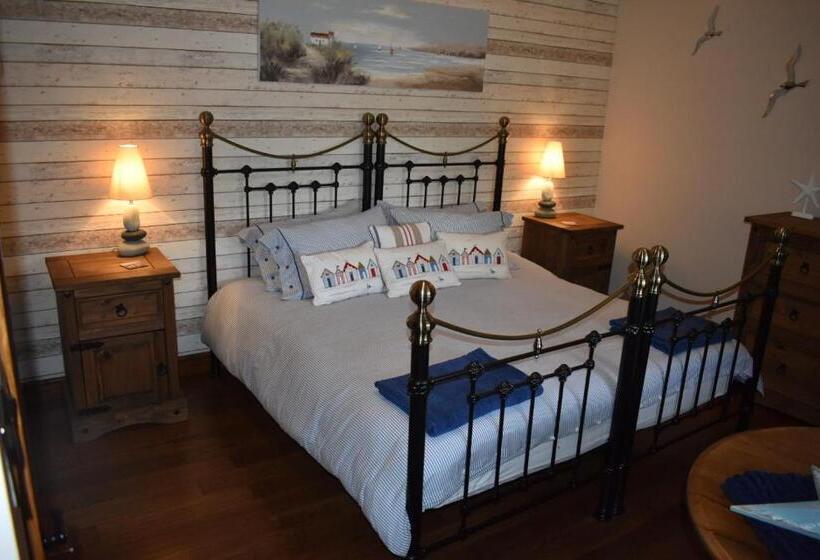 バルコニー付きデラックスルーム, Lyonshall Lodge