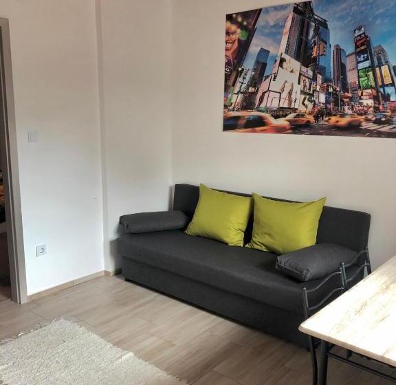 Номер Стандарт Внутренний, Léna Vendégház