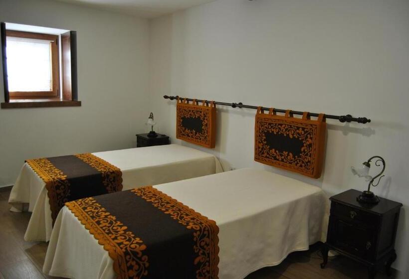 اتاق استاندارد سه نفره, Alformil