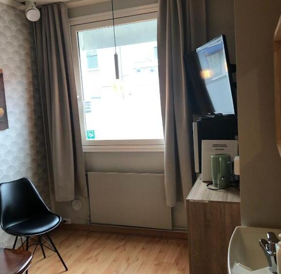 اتاق استاندارد با سرویس بهداشتی مشترک, Larvik Pensjonat