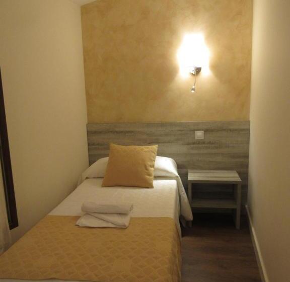 חדר סטנדרט לשלושה, Albergue El Encuentro