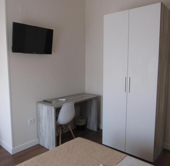 חדר סטנדרט לשלושה, Albergue El Encuentro