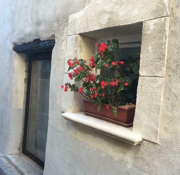 高级大房间, Chambre D Hote De Charme Avec Plein D Authenticité Du 13 ème Siècle