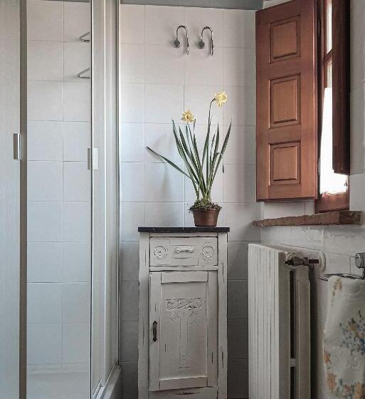 주니어 스위트, Pietra D Acqua B&b In The Woods