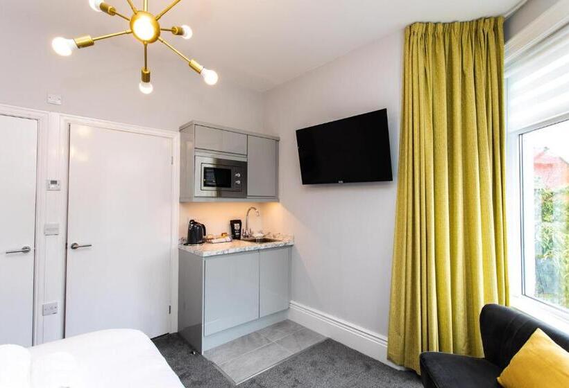 חדר דחוקס עם מיטת קינג, Stay Coastal