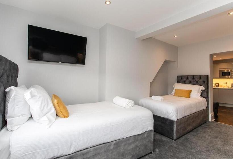 סטודיו משפחתי, Stay Coastal