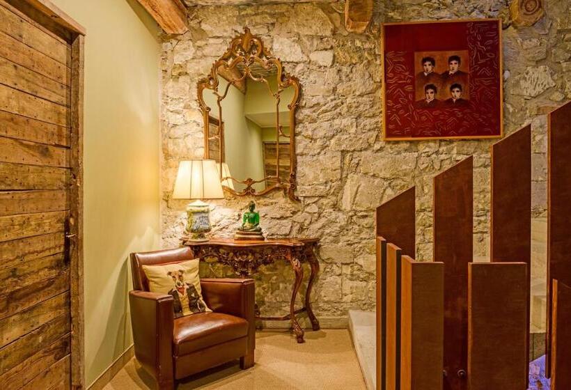 Junior Suite, Bastide De Bellegarde