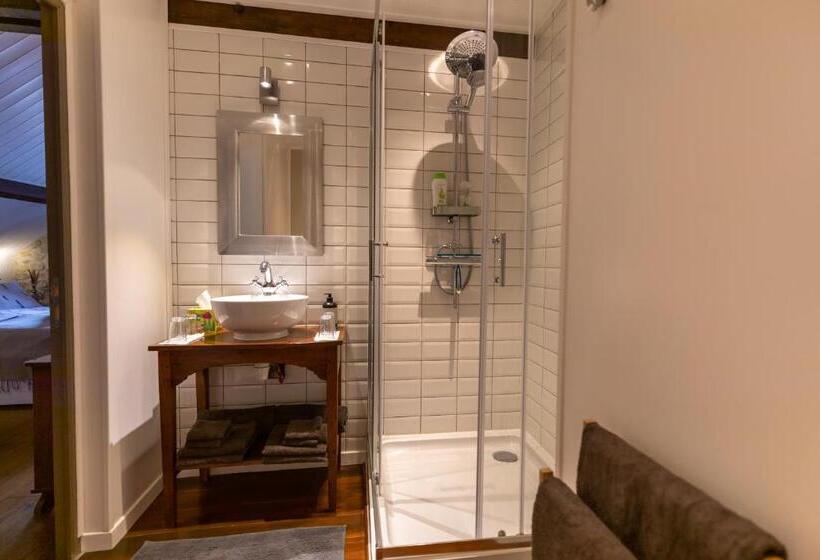 家庭间, Domaine La Pomme De Pin