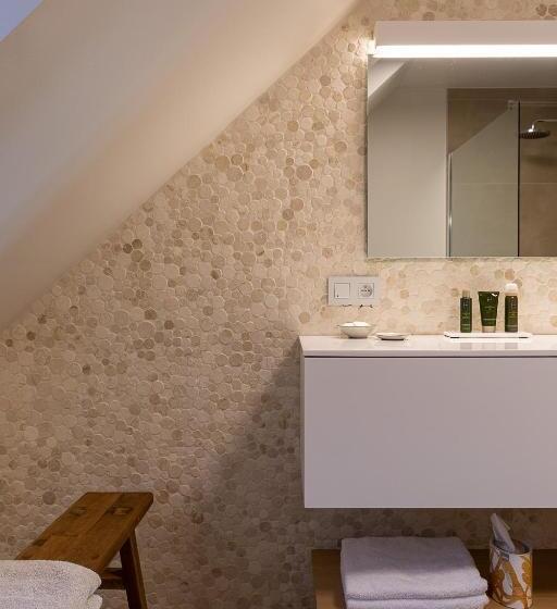 חדר דחוקס עם מיטת קינג, Elvier B&b