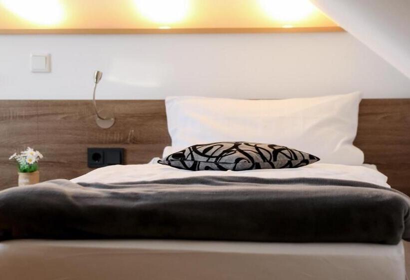 Quarto standard, Gasthof Metzgerei Drei Linden