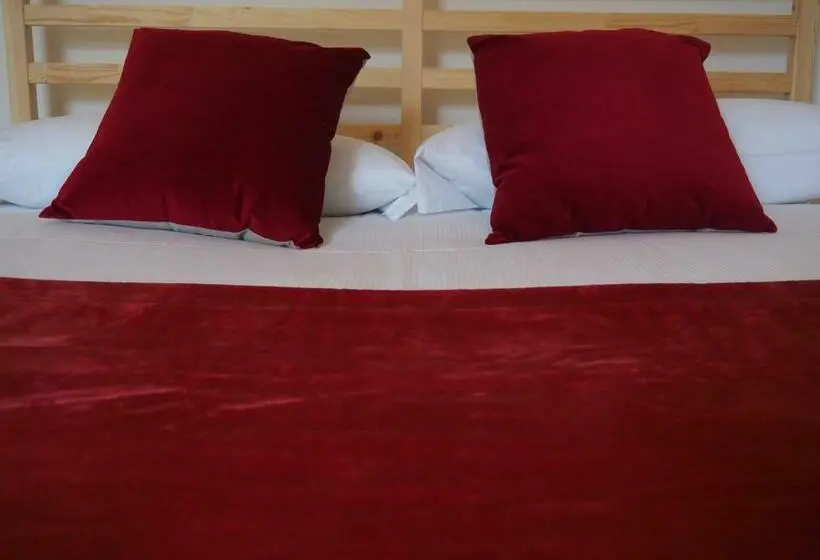 اتاق استاندارد چهار تخته, Open Cascina