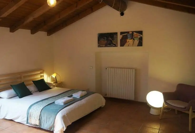 اتاق استاندارد چهار تخته, Open Cascina
