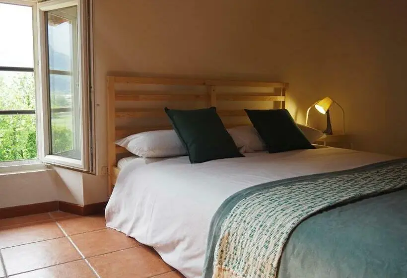 اتاق استاندارد چهار تخته, Open Cascina