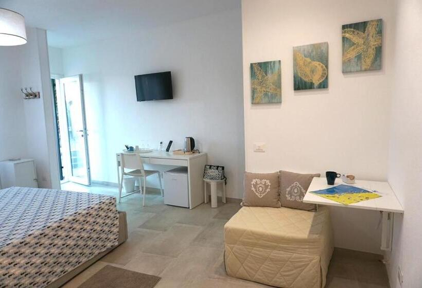 اتاق استاندارد با تراس, Il Cavalluccio Marino