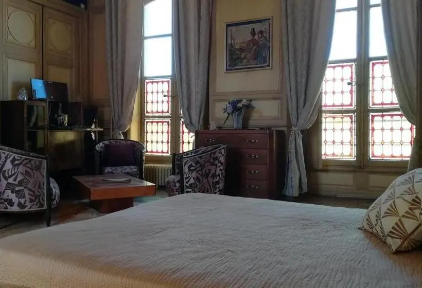 اتاق استاندارد, La Forge Du Roy