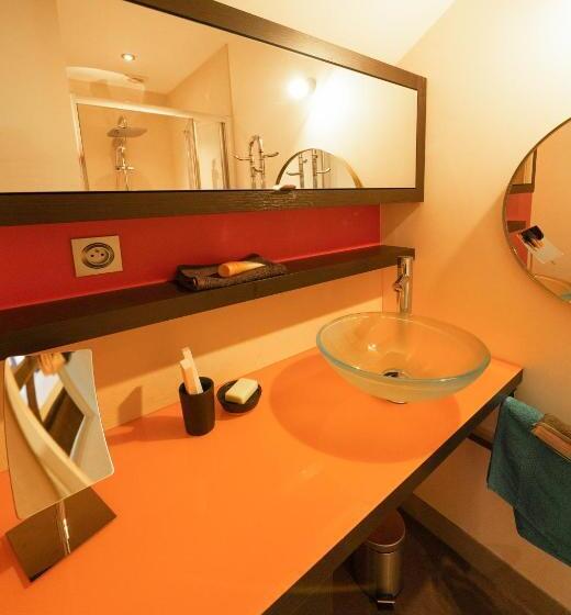 Standard room with outdoor bath, La Forge Du Roy