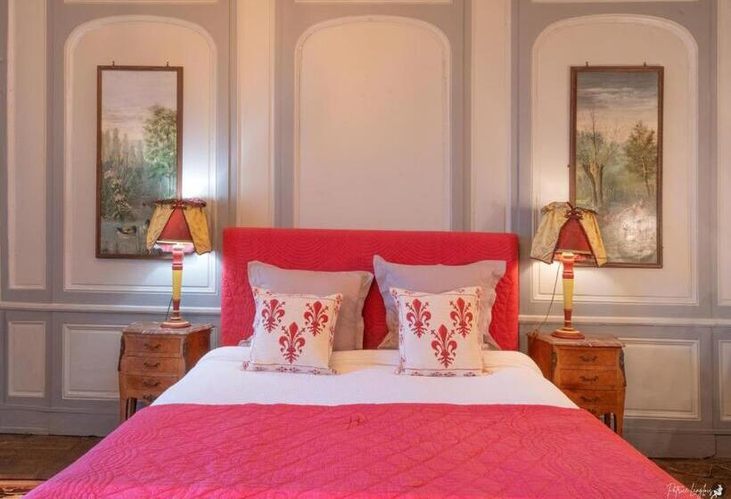 סוויטה, La Forge Du Roy