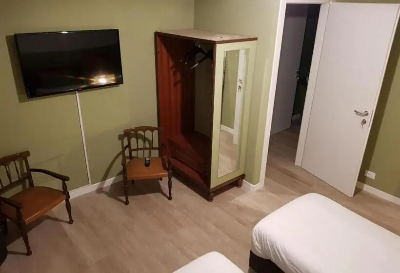 اتاق استاندارد با سرویس بهداشتی مشترک, Residenze Ai Salvi