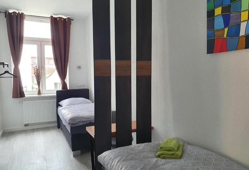 Quarto Estandar, Zum Obstler   Gaststätte Und Pension