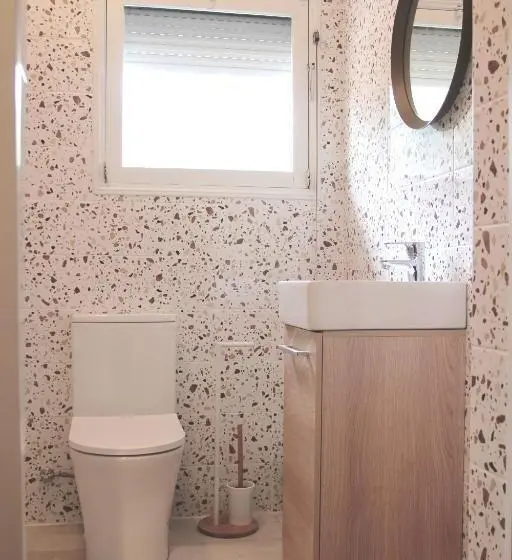 سوییت خانوادگی, Genius Loci Guesthouse