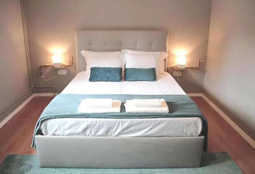 سوییت خانوادگی, Genius Loci Guesthouse