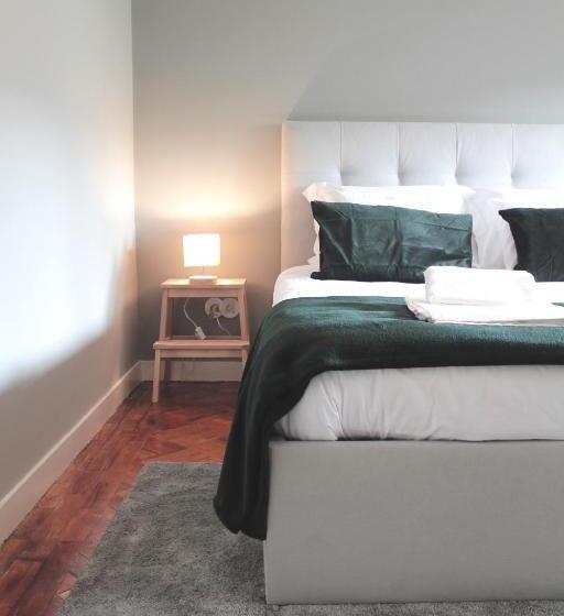 غرفة قياسية رباعية, Genius Loci Guesthouse