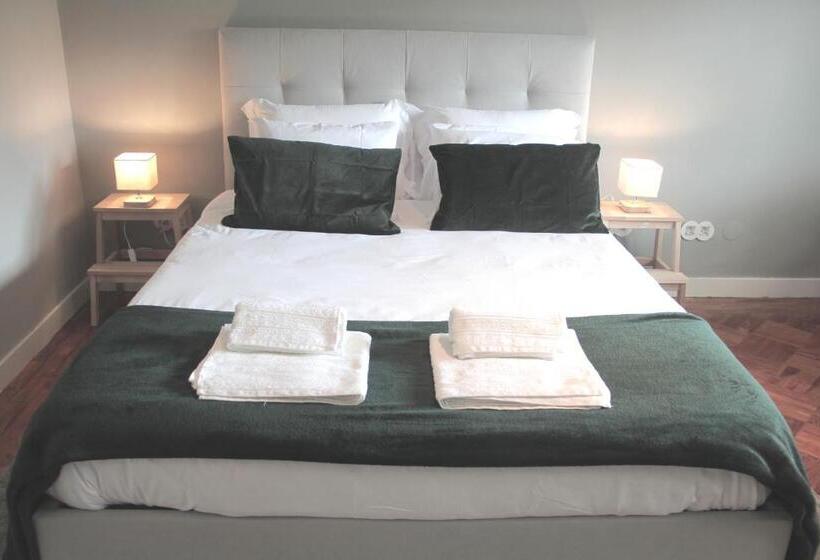 غرفة قياسية رباعية, Genius Loci Guesthouse