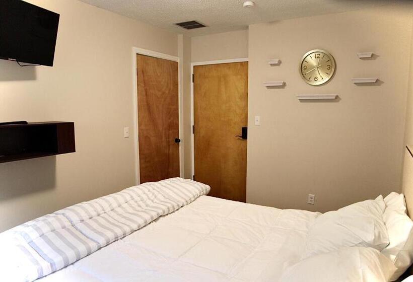 디럭스 스위트 킹 침대, Pine Mountain Inn