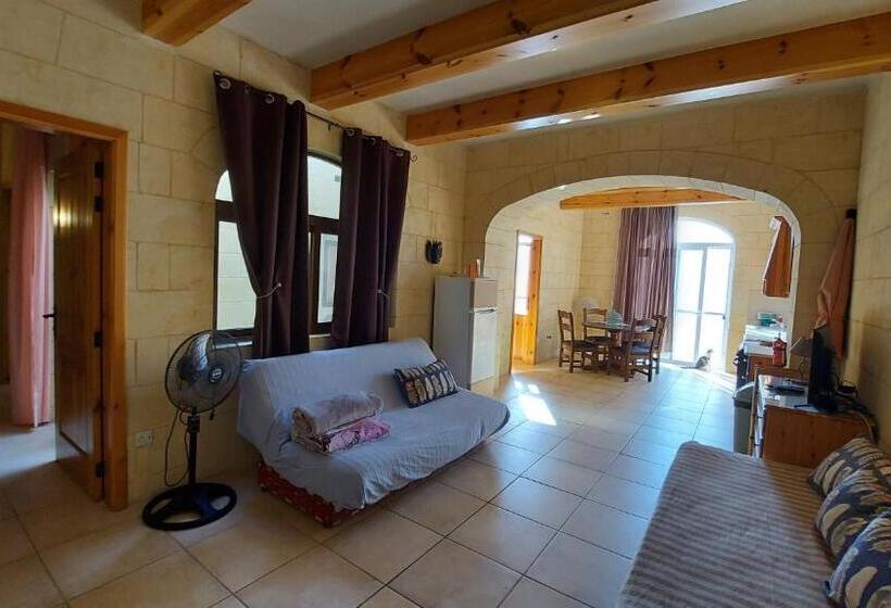 آپارتمان 1 خوابه با چشم‌انداز استخر, Business Accommodation By Happy&healthy Gozo