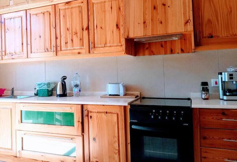 آپارتمان 1 خوابه با چشم‌انداز استخر, Business Accommodation By Happy&healthy Gozo