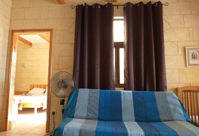 آپارتمان 1 خوابه با چشم‌انداز استخر, Business Accommodation By Happy&healthy Gozo