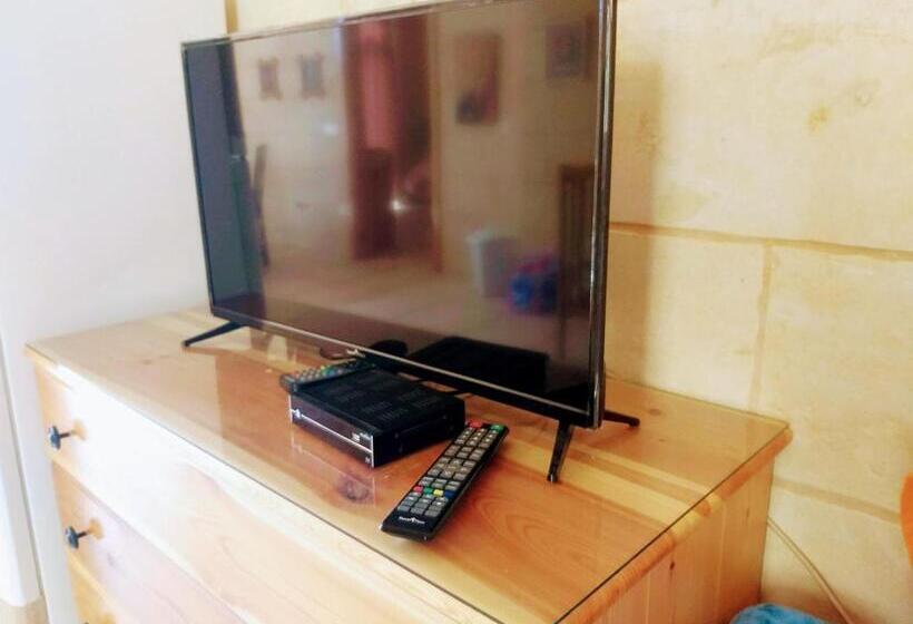 آپارتمان 1 خوابه با چشم‌انداز استخر, Business Accommodation By Happy&healthy Gozo