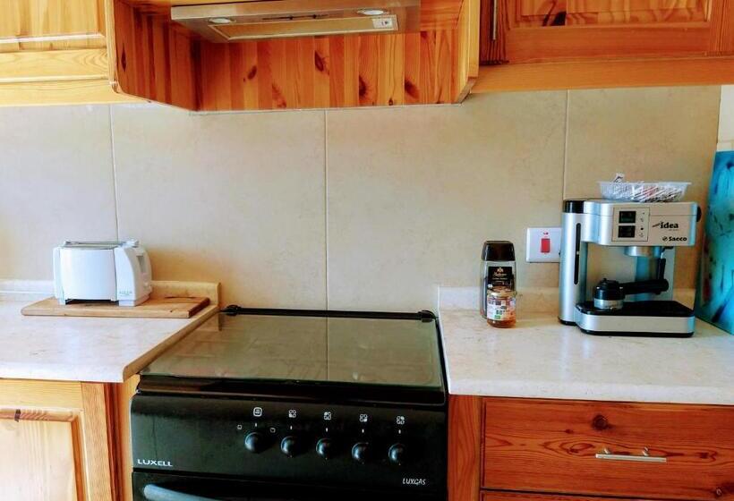 آپارتمان 1 خوابه با چشم‌انداز استخر, Business Accommodation By Happy&healthy Gozo