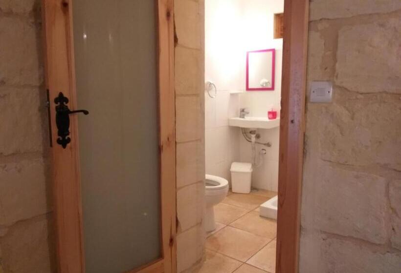 استودیو خانوادگی, Business Accommodation By Happy&healthy Gozo