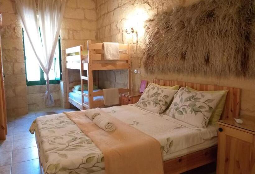 استودیو خانوادگی, Business Accommodation By Happy&healthy Gozo