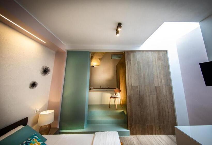 标准间带漩涡浴缸, Liconti Exclusive Rooms